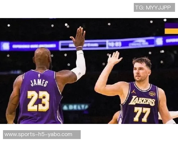 阿里纳斯称詹姆斯现为东契奇的定点投手预计还能继续征战两年